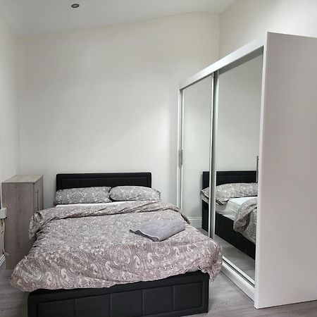 Ilford Town Centre Studio Ngoại thất bức ảnh